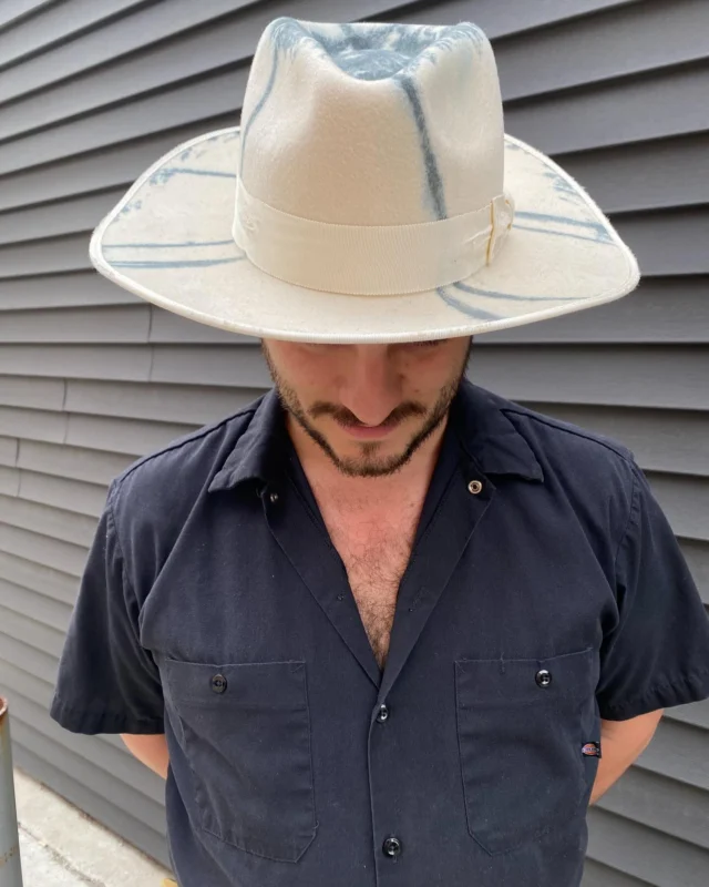 She coming! 🤠 Get ready for a fun weekend! We have many western style pieces floating around our Andersonville location. Let’s see if you’re ready for Club HO Down!
.
.
.
All proceeds benefit Howard Brown Health and LGBTQ+ healthcare. 
.
.
#brownelephant #howardbrownhealth #andersonville #chicagothrift #chicagothrifting